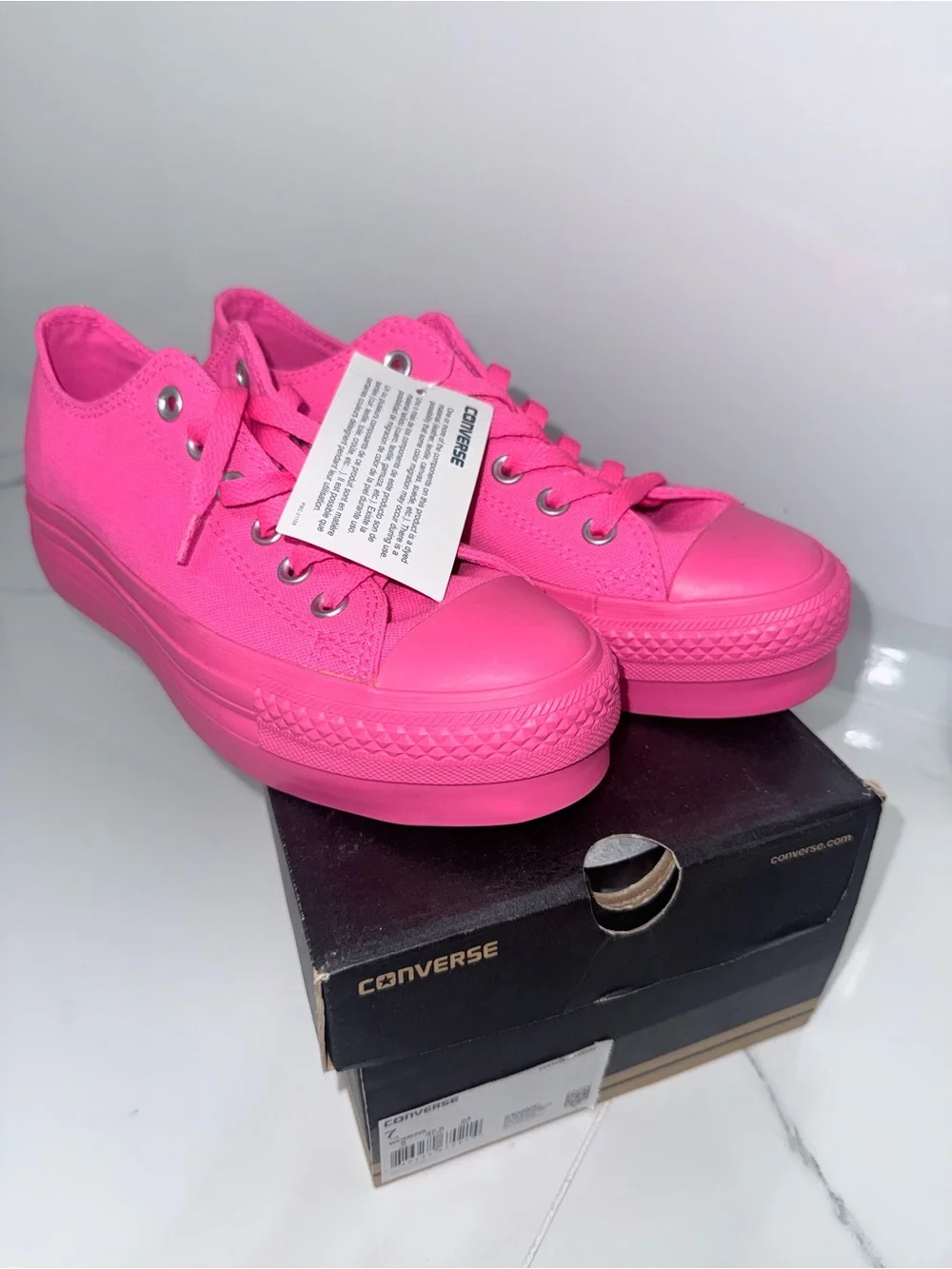 Converse Low Top Sneakers - Bright Pink